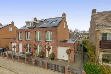 Twee-onder-één-kap te koop: Boomgaardweg 59B, Geervliet-Noordoost Geervliet