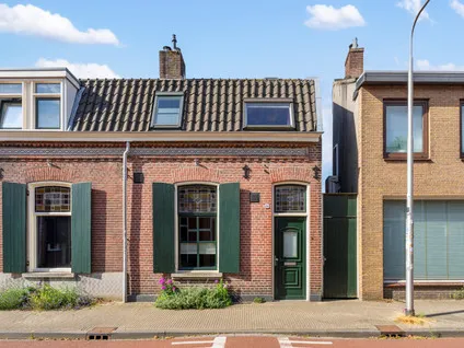 Semi-detached for sale: Boomstraat 64, Bomenbuurt Oost Tilburg