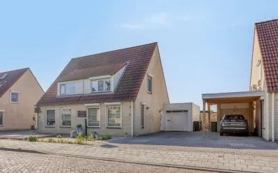 Twee-onder-één-kap te koop: Bootstraat 25, Aardenburg Aardenburg