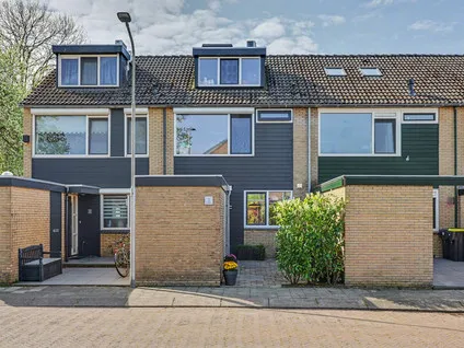 Tussenwoning te koop: Bootstraat 3, 'S-Gravendeel