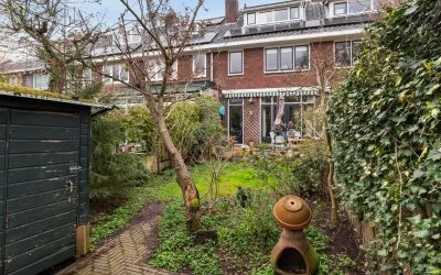 Tussenwoning te koop: Borchsatelaan 104, Rotterdam
