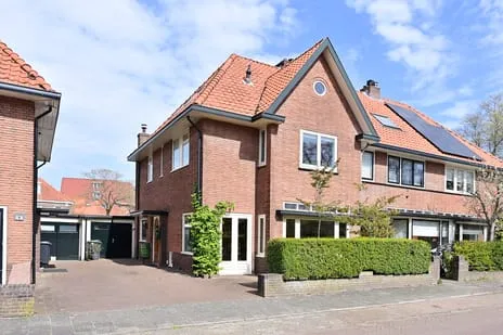 Hoekwoning te koop: Boreelstraat 6, Staatsliedenkwartier Hilversum
