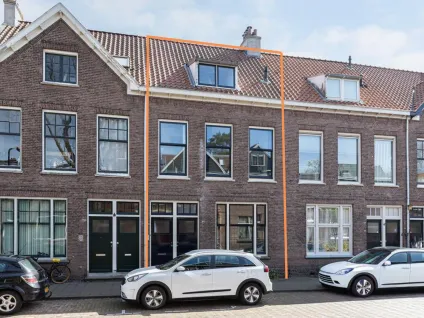 Tussenwoning te koop: Borneostraat 20, Indische Buurt-Noord Dordrecht