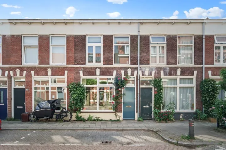 Terraced house for sale: Borneostraat 26, Lombok-Oost Utrecht