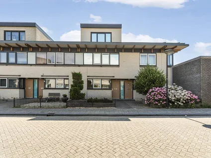 Tussenwoning te koop: Bornholmstraat 27, Eilandenbuurt Noord Almere