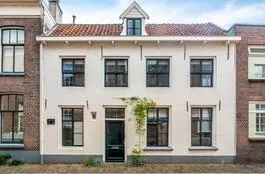 Tussenwoning te koop: Bornhovestraat 25, Laarstraat en omgeving Zutphen