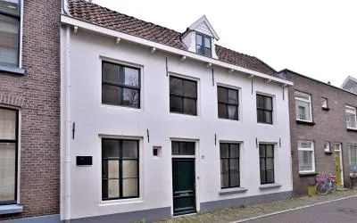 Tussenwoning te koop: Bornhovestraat 25, Laarstraat en omgeving Zutphen