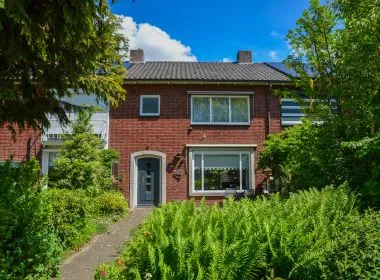 Tussenwoning te koop: Bornsestraat 86A, 't Wilbert Hengelo