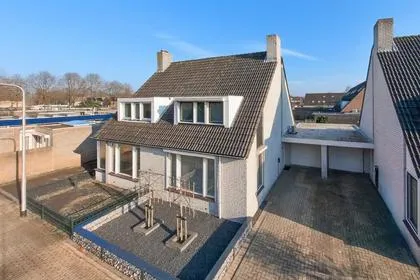Tussenwoning te koop: Borselestraat 27, Gesworen Hoek West Tilburg