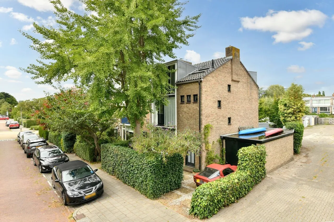 Hoekwoning te koop: Borssenburg 46, Amstelveen