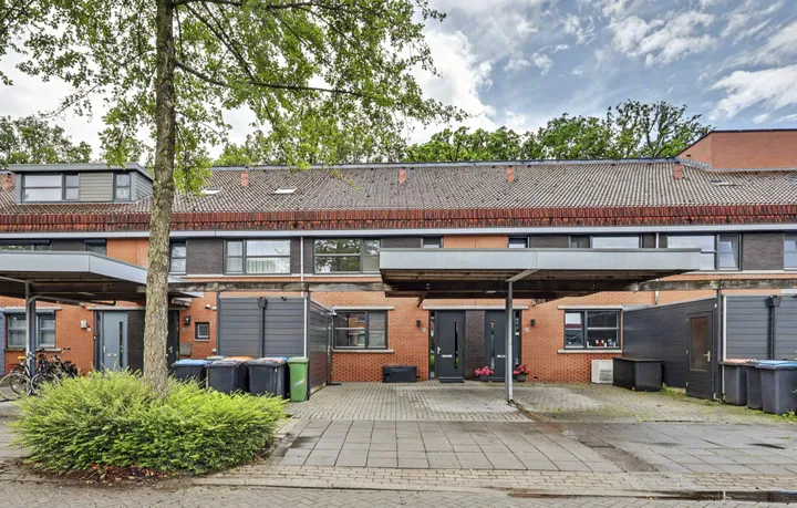 Tussenwoning te koop: Bosbeekjuffer 61, Sleutelkamp Enschede