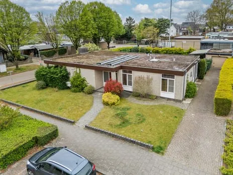 Vrijstaande woning te koop: Bosbergstraat 8, Kern Lomm Lomm