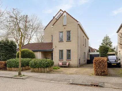 Twee-onder-één-kap te koop: Bosbes 26, Tweede woonwijk Zeewolde