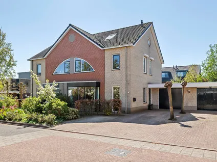 Tussenwoning te koop: Bosbes 3, Petenbos Oost Veenendaal