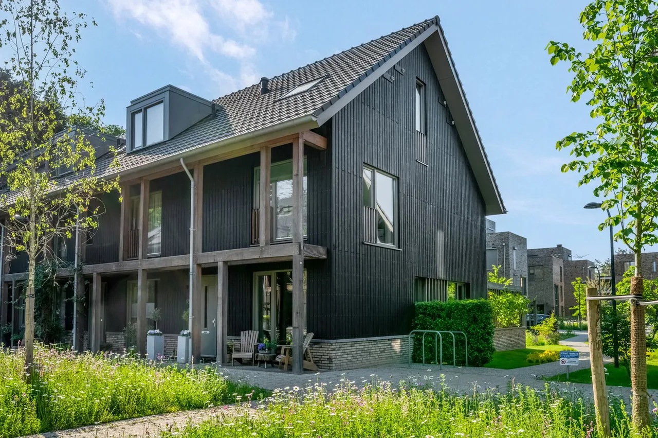 Hoekwoning te koop: Bosbeshof 48, Ede
