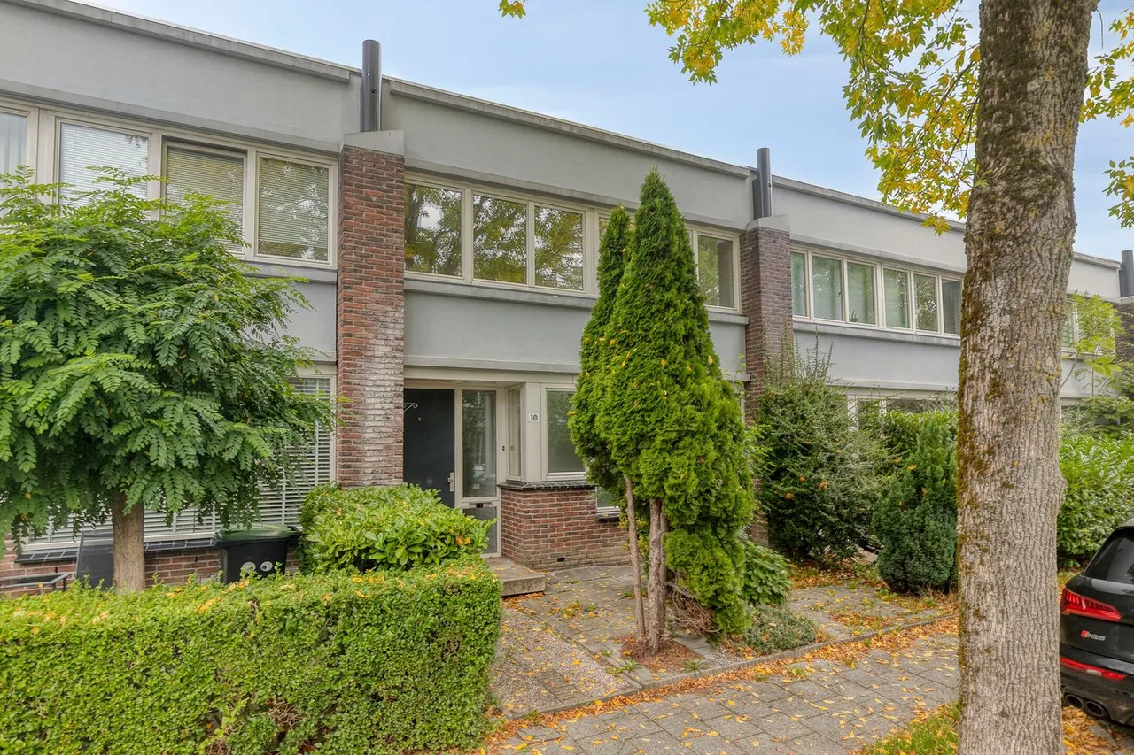 Tussenwoning te huur: Bosbessenstraat 10, Almere