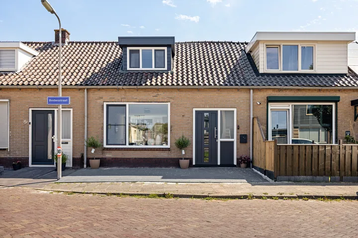 Tussenwoning te koop: Bosbesstraat 7, Zuid Hoogeveen