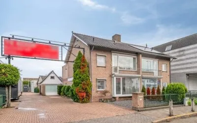 Twee-onder-één-kap te koop: Boschdijk 926, Eindhoven