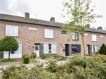 Tussenwoning te koop: Boschmeersingel 78, De Schutskamp 'S-Hertogenbosch