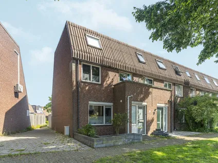 Hoekwoning te koop: Bosgouw 263, Bosgouw, Brongouw en Nijvergouw Almere