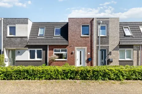Tussenwoning te koop: Bosgouw 314, Bosgouw, Brongouw en Nijvergouw Almere