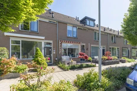 Tussenwoning te koop: Boshuizen 13, Boshuizen - Rechteren Zwijndrecht