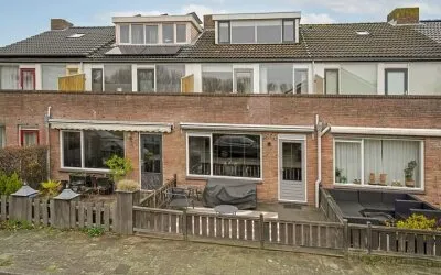 Tussenwoning te koop: Boshuysenstraat 26, Katwijk