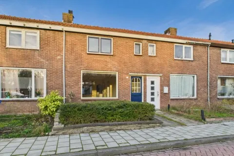 Tussenwoning te koop: Bosjesweg 63, Kern Sluiskil Sluiskil
