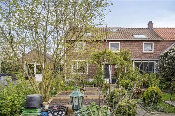 Twee-onder-één-kap te koop: Boskamp 9, Vianen kern Vianen Nb