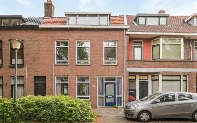 Tussenwoning te koop: Boslaan 15, Oostbuurt Vlaardingen