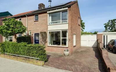 Semi-detached for sale: Boslaan 22, Gezonken Hoek Veenendaal