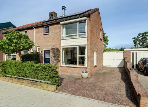 Twee-onder-één-kap te koop: Boslaan 22, Gezonken Hoek Veenendaal