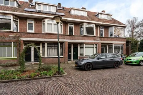 Apartment for sale: Boslaan 31, Oostbuurt Vlaardingen