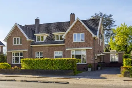 Twee-onder-één-kap te koop: Boslaan 8, Emmen-Centrum Emmen