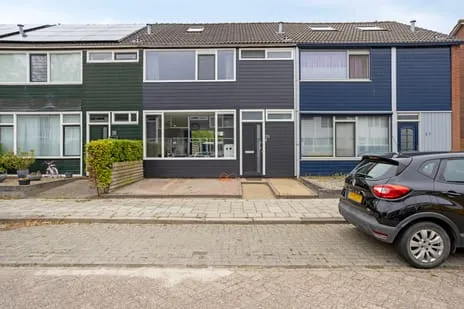 Tussenwoning te koop: Bosrand 35, Ens-woonkern Ens
