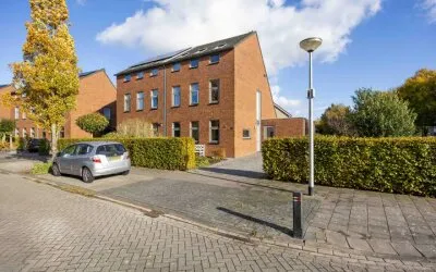 Twee-onder-één-kap te koop: Bosrank 78, Kloosterbos Assen
