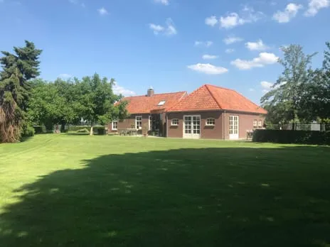 Detached house for sale: Bosscheweg 1, Verspreide huizen Hilvarenbeek Hilvarenbeek