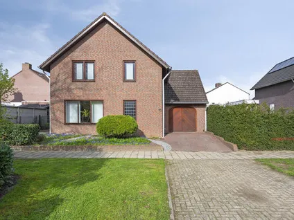 Vrijstaande woning te koop: Bosstraat 10, Born Born
