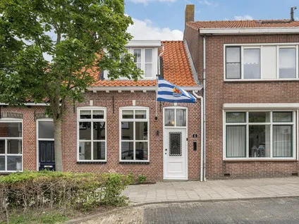 Terraced house for sale: Bosstraat 4, Tholen Tholen