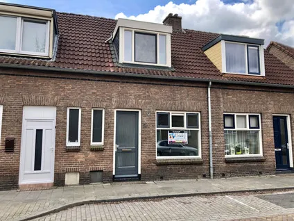 Tussenwoning te koop: Bosstraat 7, Almelo