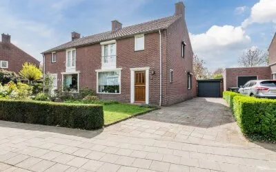 Twee-onder-één-kap te koop: Bosstraat 72, Turfberg-Noord Valkenswaard