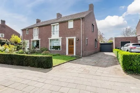 Twee-onder-één-kap te koop: Bosstraat 72, Turfberg-Noord Valkenswaard