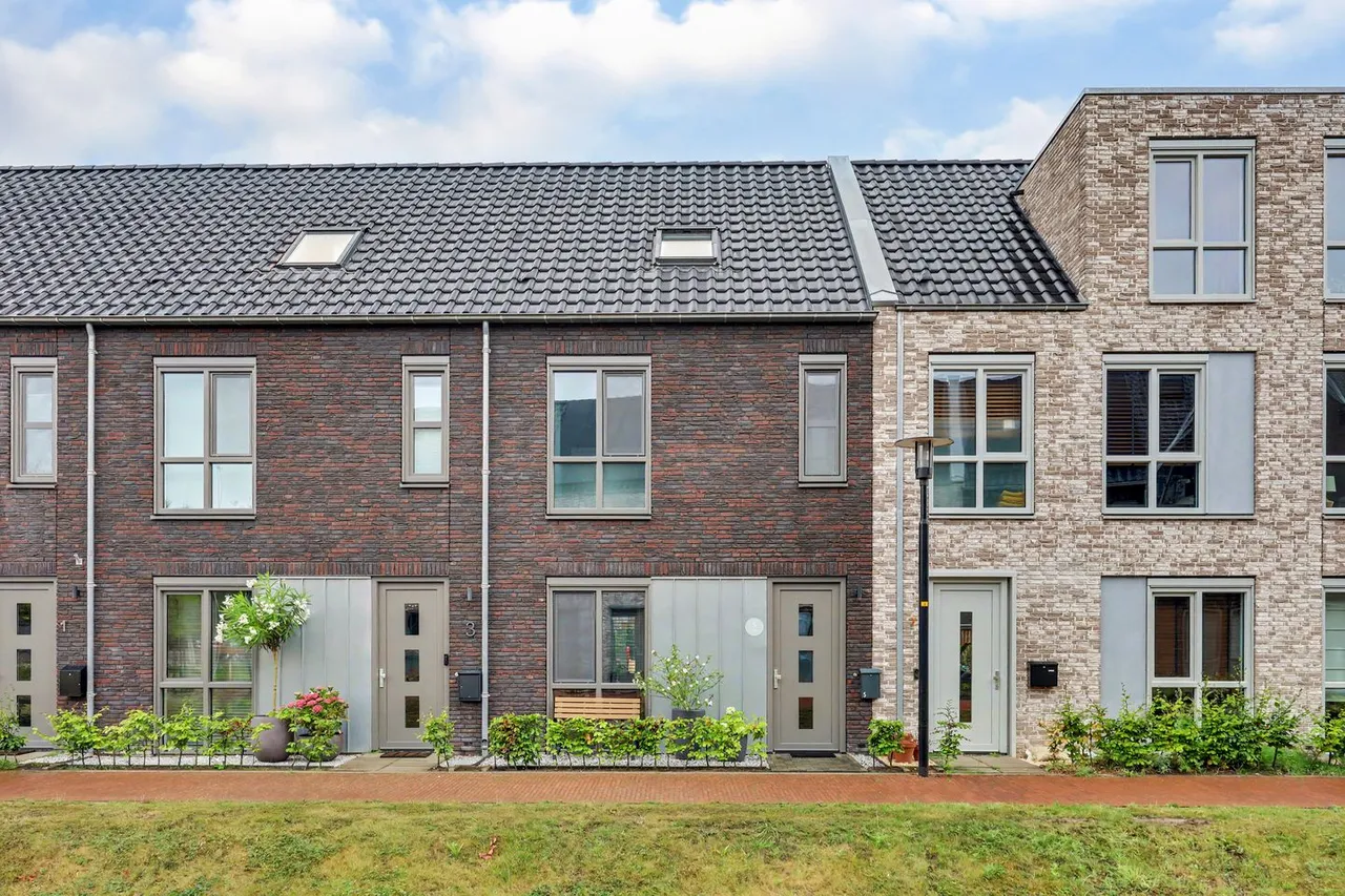 Tussenwoning te koop: Bostel 5, Hengelo