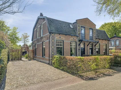 Twee-onder-één-kap te koop: Bosweg 14, Nunspeet