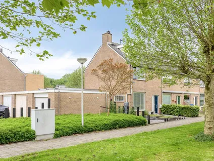 Tussenwoning te koop: Bosweg 18, Vogelbuurt Boskoop