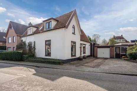 Twee-onder-één-kap te koop: Bosweg 19, Velp (Ge)