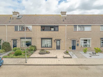 Tussenwoning te koop: Boswei 16, Stavenisse Stavenisse