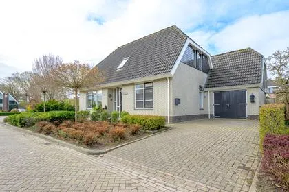 Vrijstaande woning te koop: Bosweid 1, Wervershoof Centrum Wervershoof