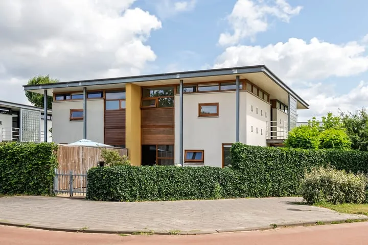 Twee-onder-één-kap te koop: Boterbloem 11, Passewaaij-Noord-Oost Tiel