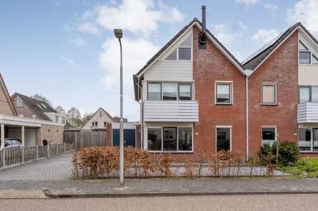 Twee-onder-één-kap te koop: Boterbloem 117, Baalderveld Hardenberg